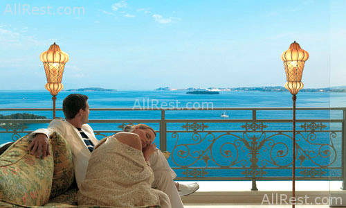 Grecotel Eva Palace 13